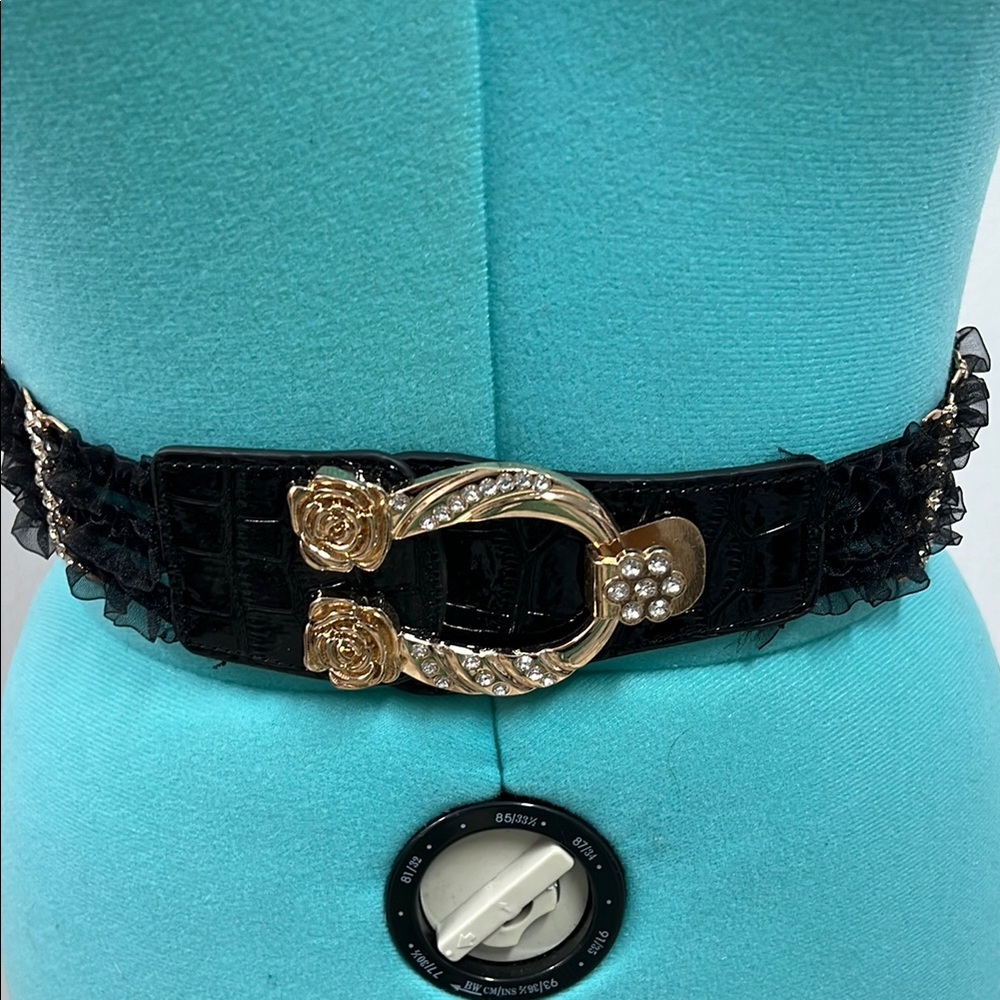Black and Gold Lace Belt with Ornate Buckle NWOT